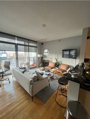 1546 N ORLEANS Street 603, Chicago, IL 60610
