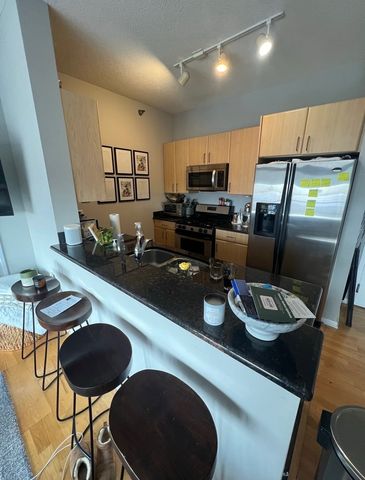 1546 N ORLEANS Street 603, Chicago, IL 60610