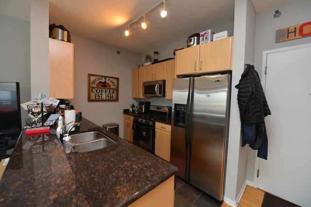 1546 N ORLEANS Street 603, Chicago, IL 60610