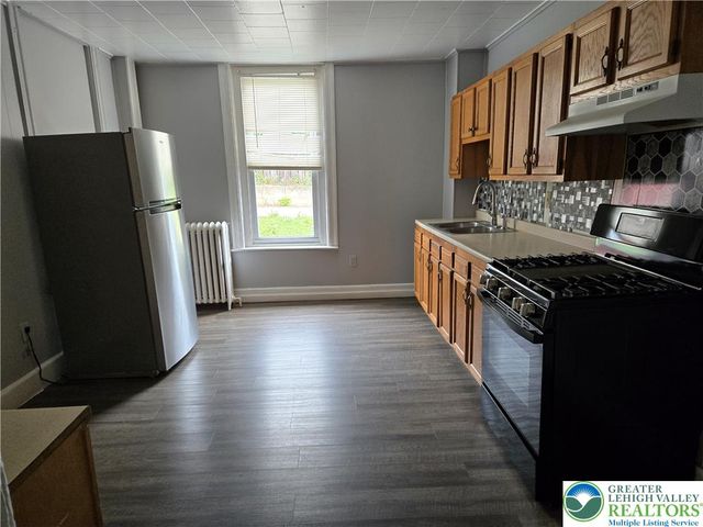 624 Cherokee Street, Bethlehem City, PA 18015