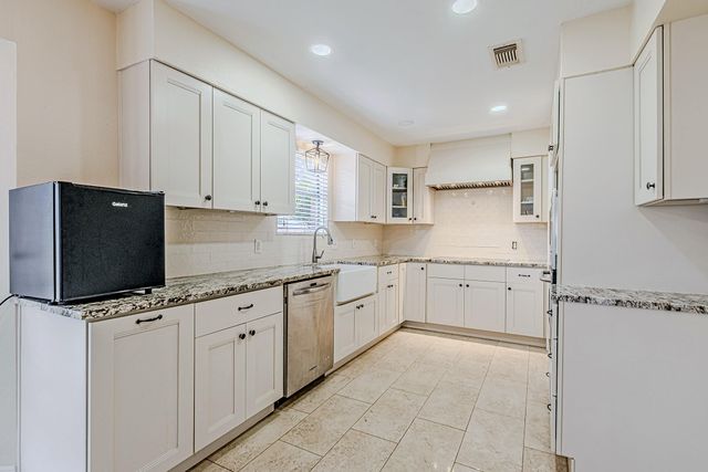 17811 Hawk Haven Lane, Spring, TX 77379