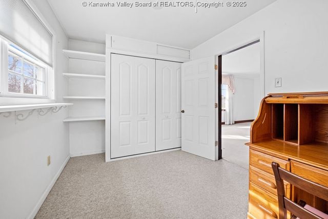 1203 Oakmont Road, Charleston, WV 25314