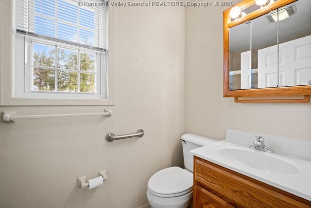 1203 Oakmont Road, Charleston, WV 25314