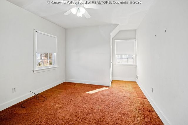 1203 Oakmont Road, Charleston, WV 25314