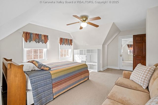 1203 Oakmont Road, Charleston, WV 25314