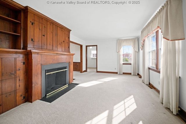 1203 Oakmont Road, Charleston, WV 25314