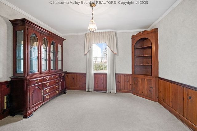 1203 Oakmont Road, Charleston, WV 25314