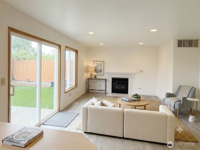 2539 S Graham, Seattle, WA 98108
