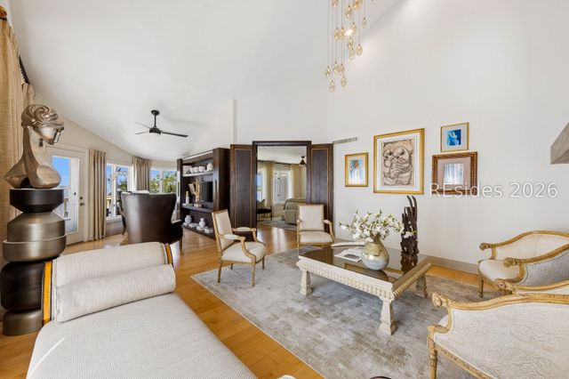 4 Village North Dr Apt 43, Hilton Head Island, SC 29926