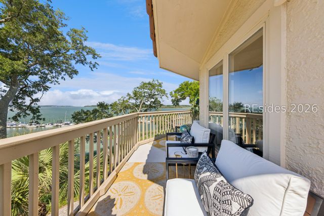 4 Village North Dr Apt 43, Hilton Head Island, SC 29926