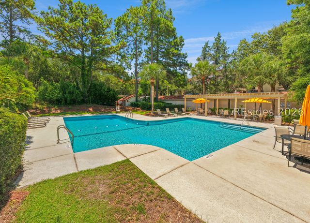4 Village North Dr Apt 43, Hilton Head Island, SC 29926