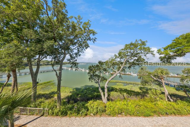 4 Village North Dr Apt 43, Hilton Head Island, SC 29926