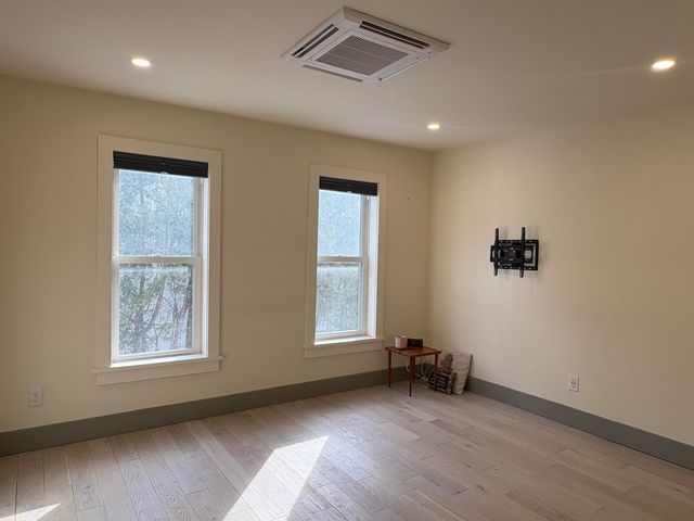 143 South Main Street, Waterbury, VT 05676