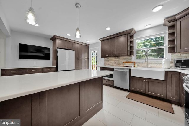 1008 PIONEER RD, Lansdale, PA 19446