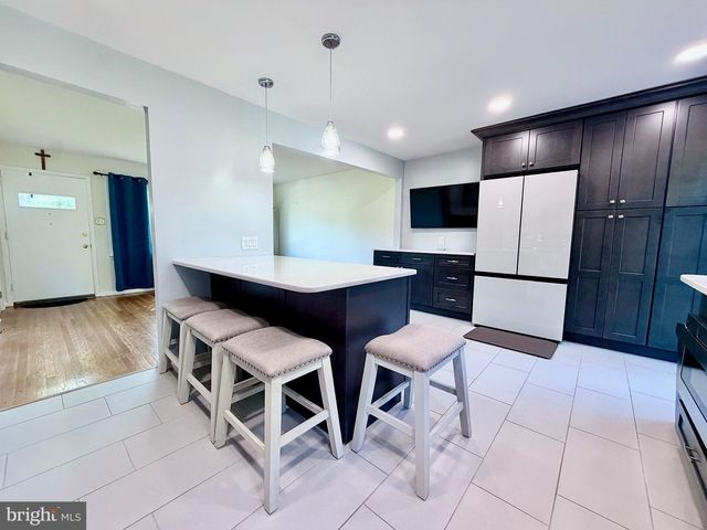1008 PIONEER RD, Lansdale, PA 19446