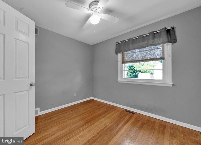 1008 PIONEER RD, Lansdale, PA 19446