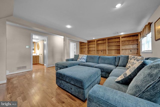 1008 PIONEER RD, Lansdale, PA 19446