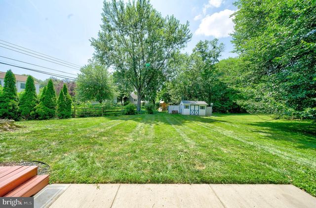 1008 PIONEER RD, Lansdale, PA 19446