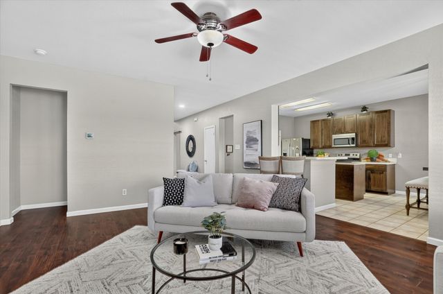 7401 Fossil Creek Drive, Arlington, TX 76002