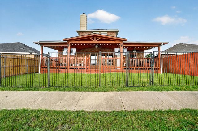 7401 Fossil Creek Drive, Arlington, TX 76002