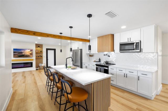 4412 W TRILBY AVENUE, Tampa, FL 33616