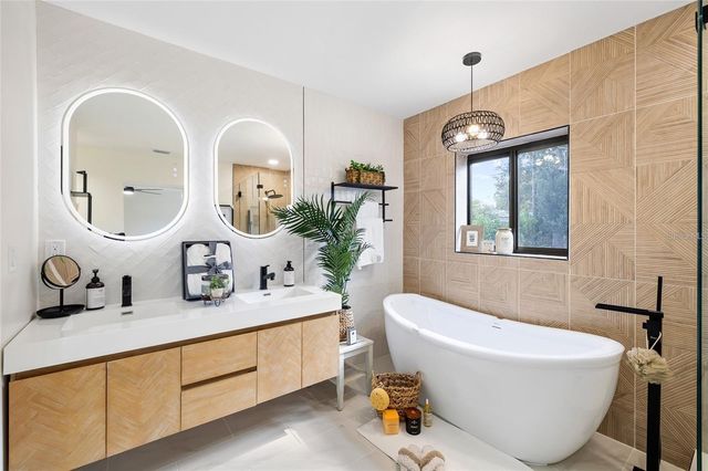 4412 W TRILBY AVENUE, Tampa, FL 33616