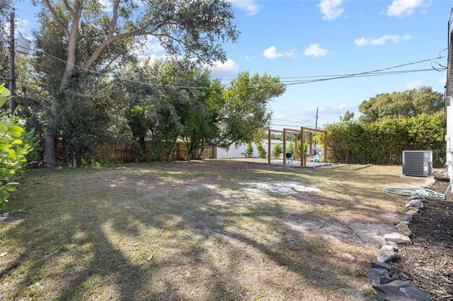 4412 W TRILBY AVENUE, Tampa, FL 33616