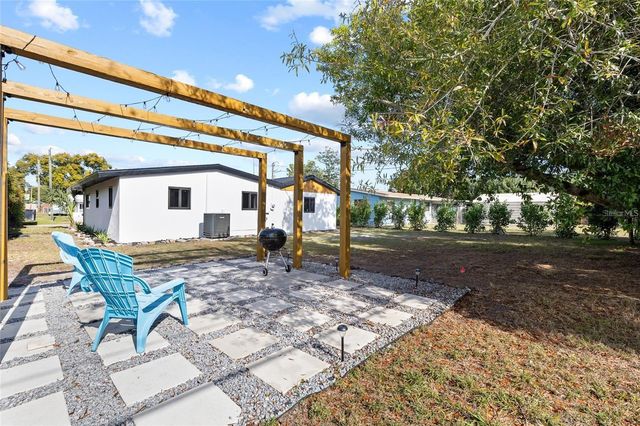 4412 W TRILBY AVENUE, Tampa, FL 33616