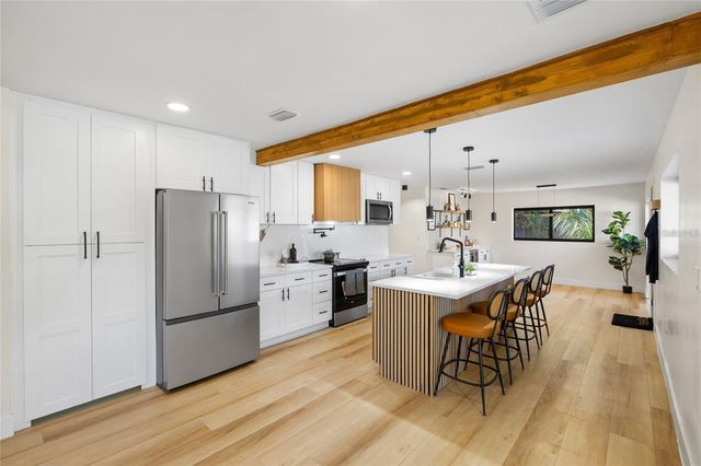 4412 W TRILBY AVENUE, Tampa, FL 33616