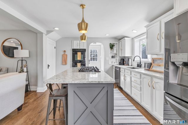 1107 Naugatuck Avenue, Milford, CT 06461