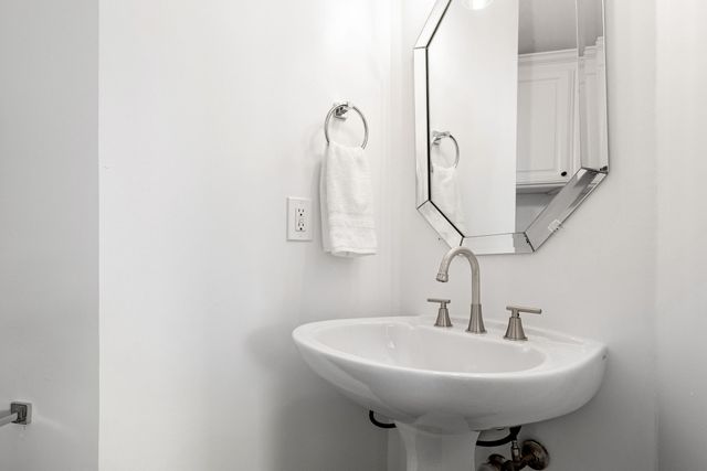 1401 Carver Lane, Irving, TX 75061