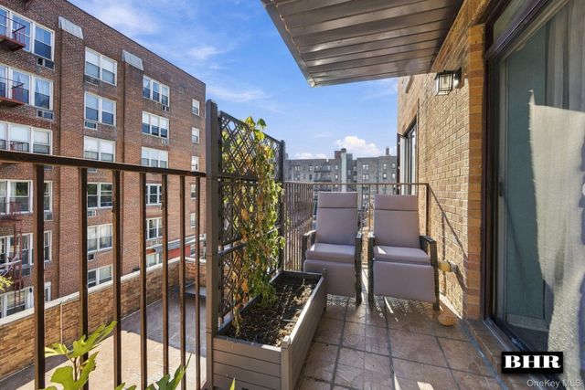 3360 Shore Parkway 4B, Brooklyn, NY 11235
