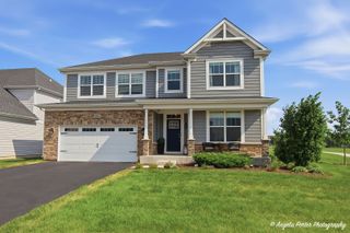 220 Hoffmann Drive, Buffalo Grove, IL 60089