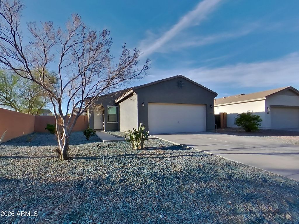 723 W DANA Drive, San Tan Valley, AZ 85143