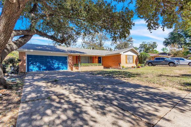 709 Valley View Drive, Arlington, TX 76010