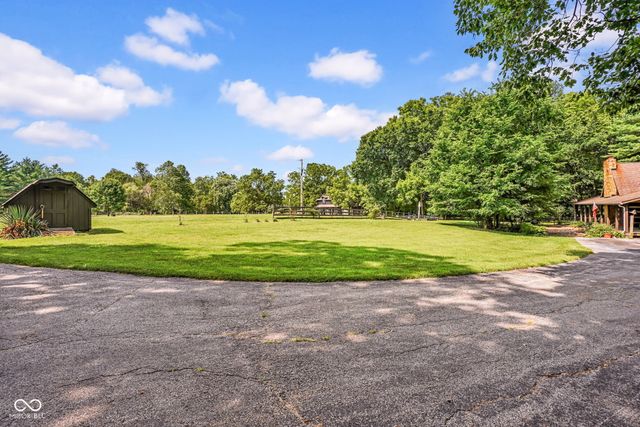 778 W Gasburg Lane, Mooresville, IN 46158