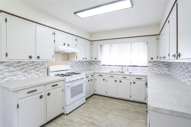 5195 H Fountain Cemetery Road, Starks, LA 70661