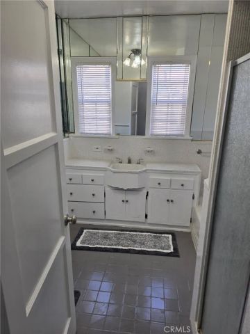 2912 W 82nd Place, Inglewood, CA 90305