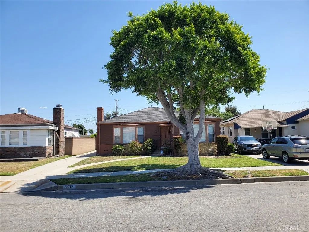 2912 W 82nd Place, Inglewood, CA 90305