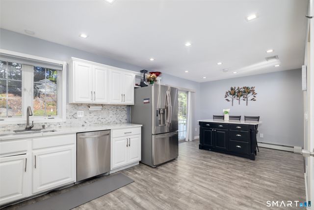 76 Kenmore Avenue, Waterbury, CT 06708