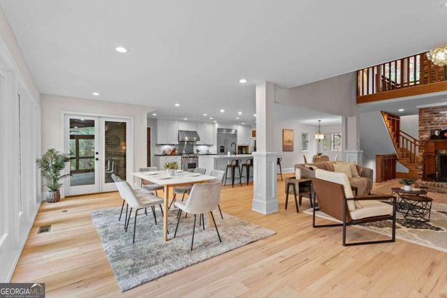 1890 Spalding Drive, Sandy Springs, GA 30350