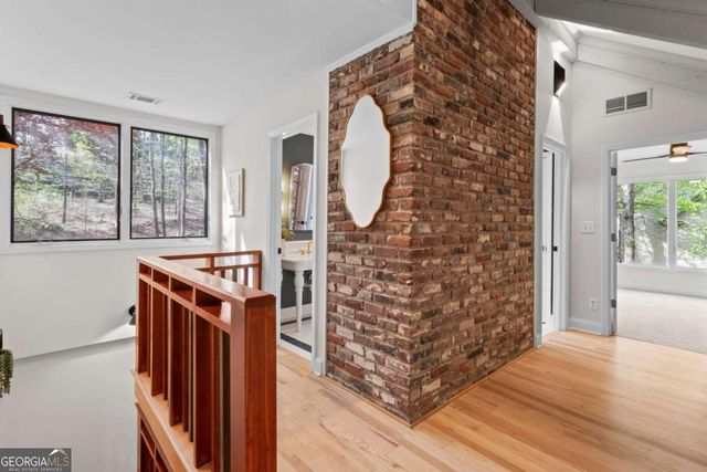 1890 Spalding Drive, Sandy Springs, GA 30350