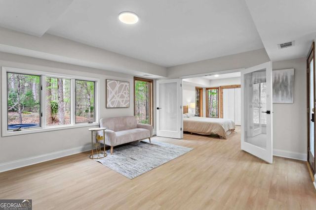 1890 Spalding Drive, Sandy Springs, GA 30350