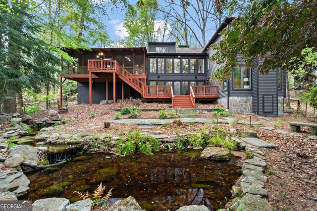 1890 Spalding Drive, Sandy Springs, GA 30350
