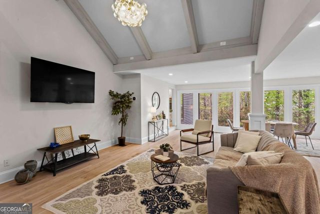 1890 Spalding Drive, Sandy Springs, GA 30350