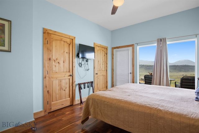 28 Victoria Lane, Emigrant, MT 59027