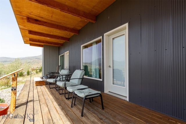 28 Victoria Lane, Emigrant, MT 59027