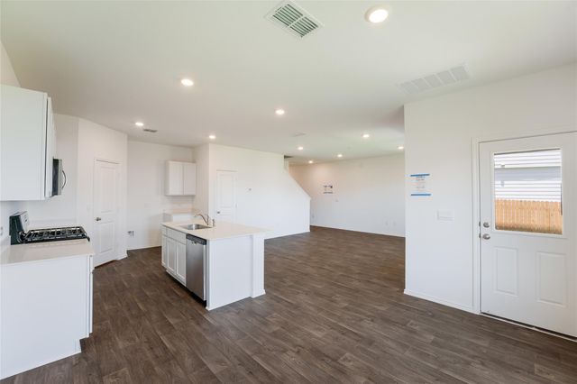 12116 Monarch Wing DR, Mustang Ridge, TX 78610