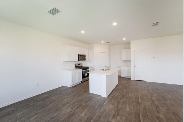 12116 Monarch Wing DR, Mustang Ridge, TX 78610