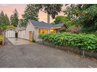 922 14th St, Washougal, WA 98671